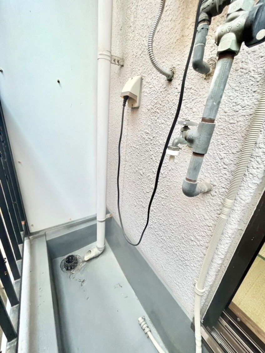 洗濯機置場 ポインセチア