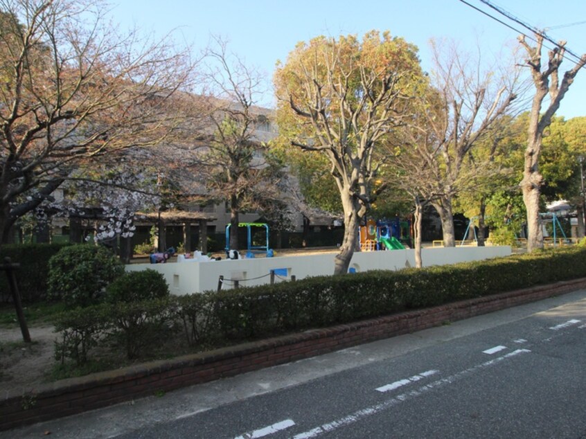 呉川公園(公園)まで127m ル・クレール芦屋