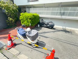 バイク置き場