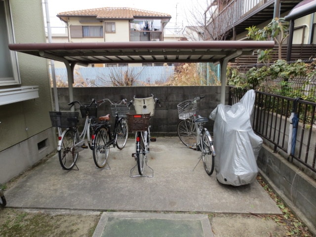 駐輪場 パルファン８７