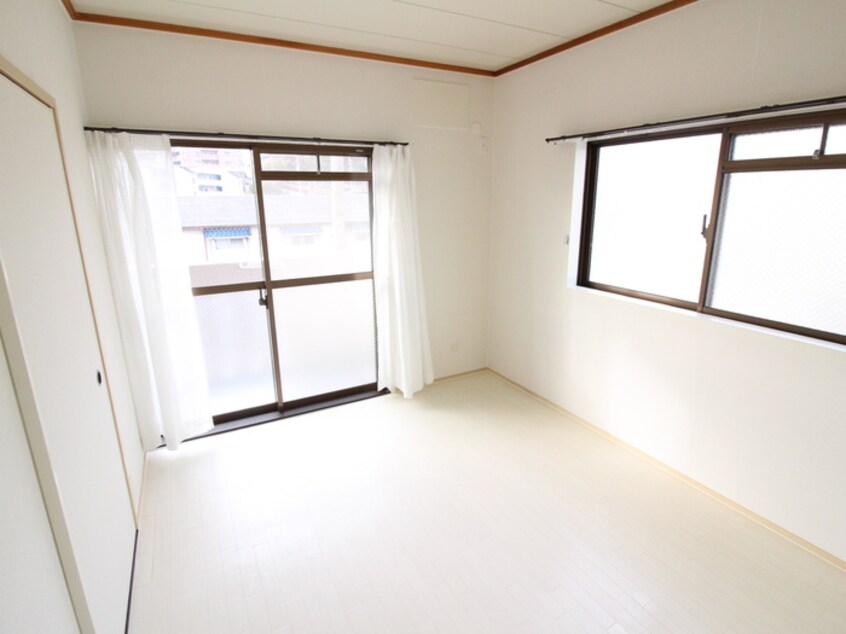 居室 ジュネサンライズ