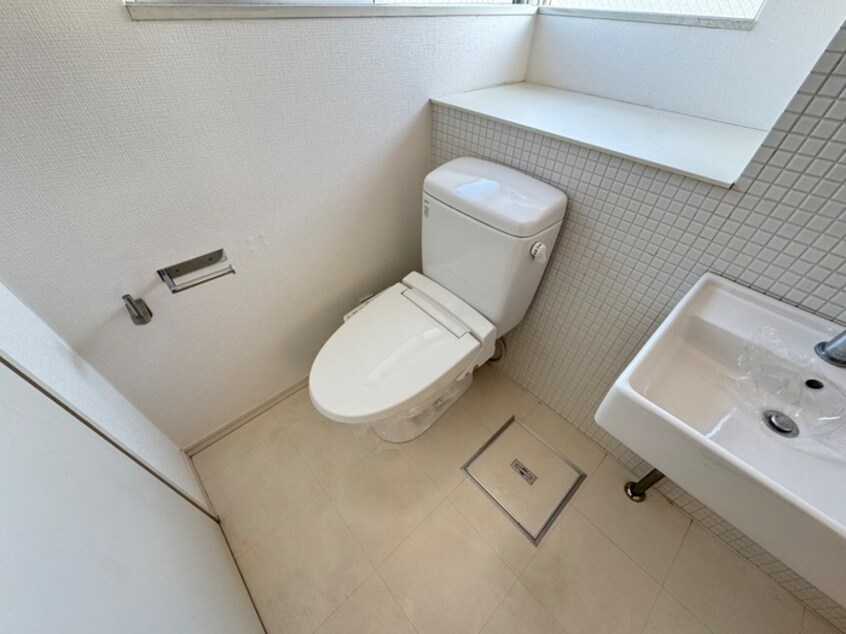 トイレ Nouvelle Vie（ﾇｰﾍﾞﾙ・ｳﾞｨｴ）