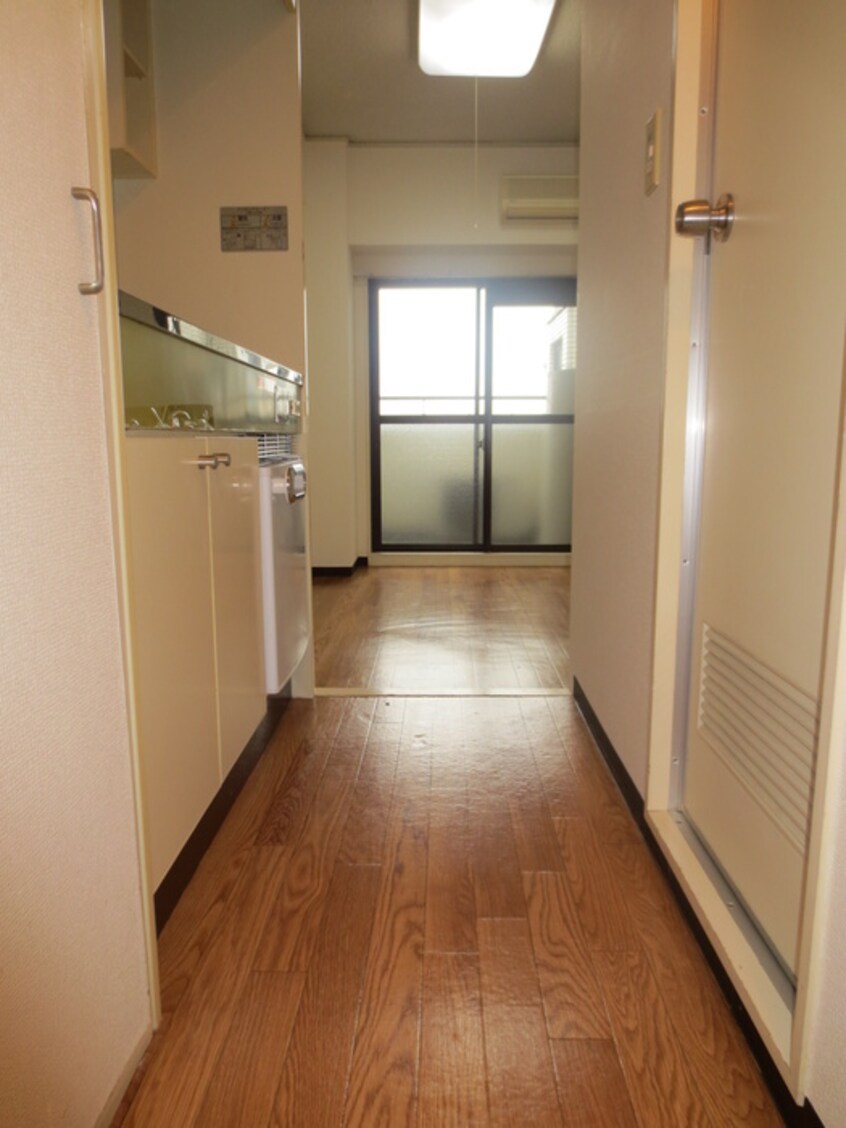 廊下 カサベラ岡本(911)