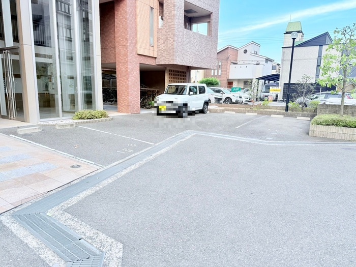 駐車場 グリーンミモザ小林