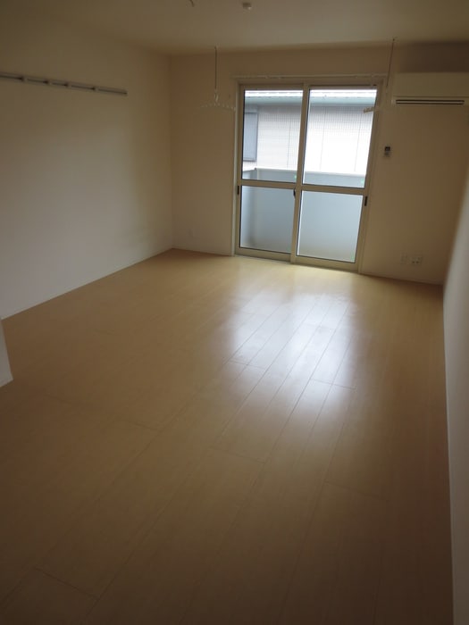 居室 プラム・フラッツ