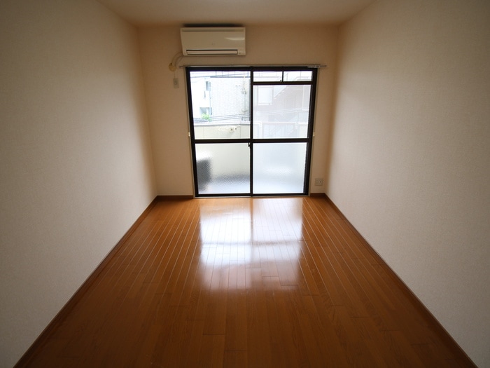 居室 グリ－ンハイツ