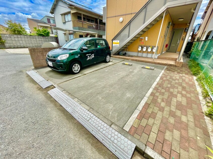駐車場 クレメンテカミダＢ