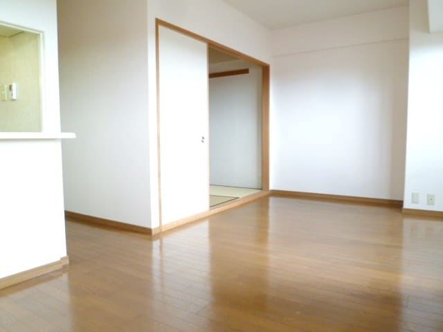 居室 サンコ－グランピア