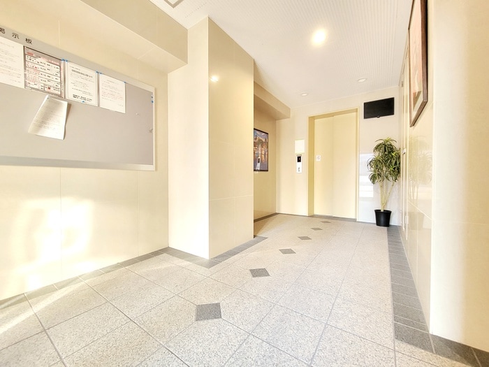 エントランス部分 ディモア増田