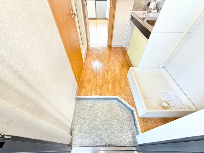 玄関 ジュネス神楽田