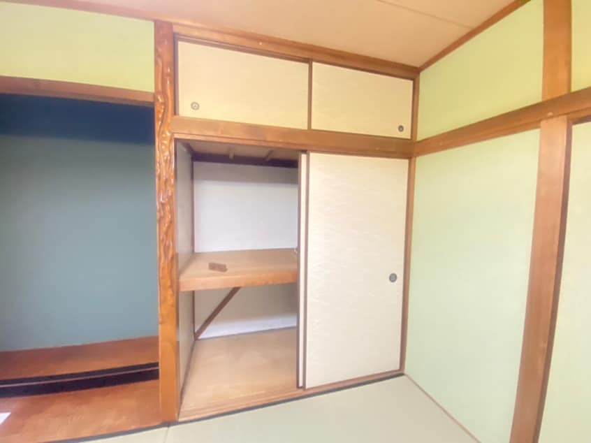 収納 穂波町貸家