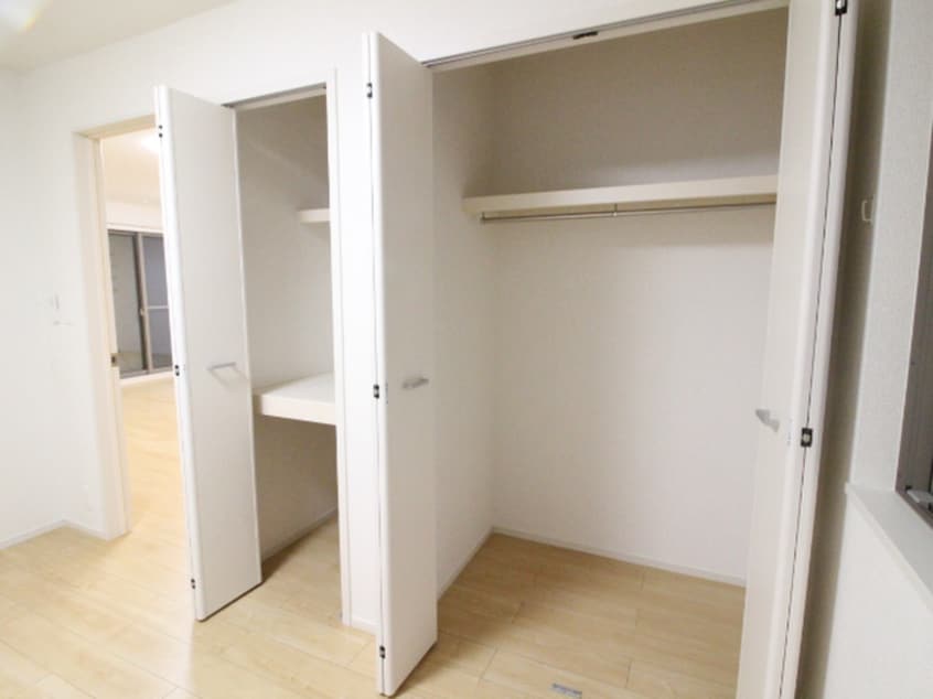 収納 エスパシオコモード山本南