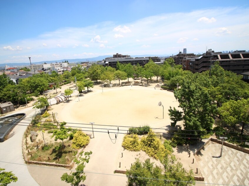 佐井寺南が丘公園(公園)まで616m クリエオーレ原町