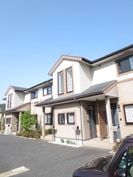 アザレアスクエアの外観