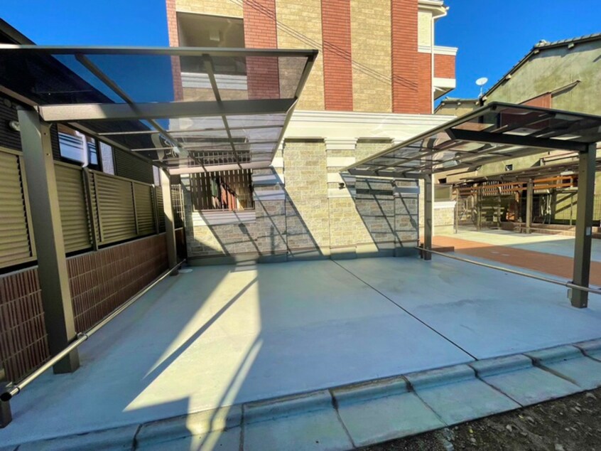 駐輪場 KTIレジデンス河内花園