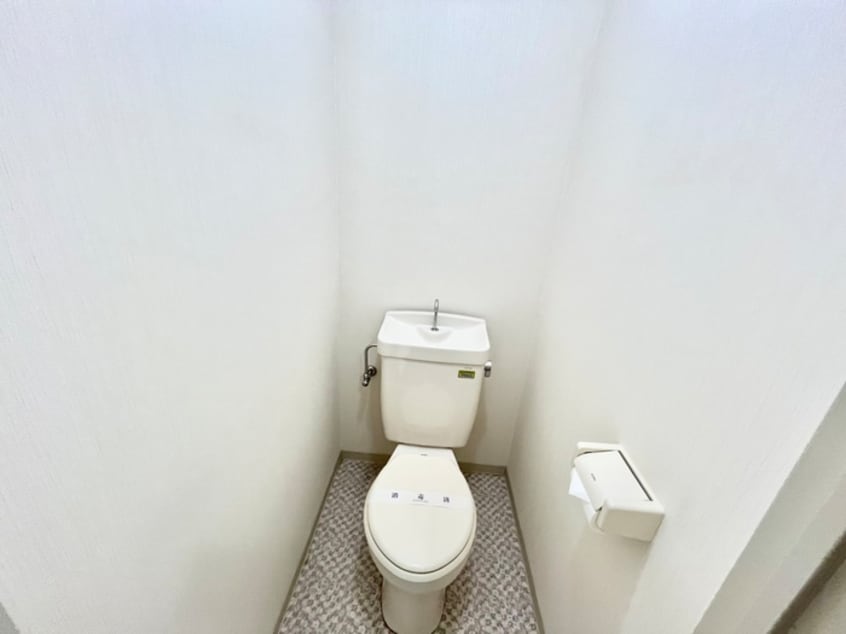 トイレ サンローズ唐池