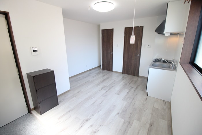 居室 エムコート衣笠