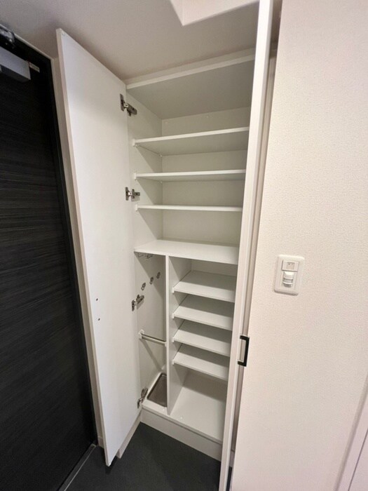 靴箱 ﾌｧｽﾃｰﾄ神戸ｱﾓｰﾚ（1003）