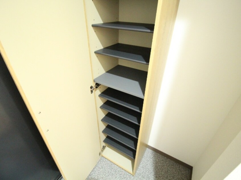 靴箱 第26関根マンション