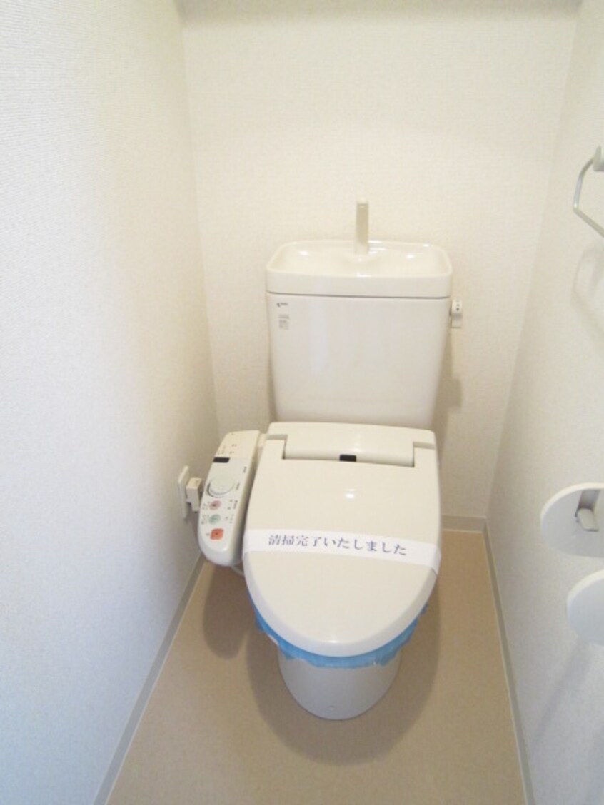 トイレ ﾌｨｵﾚ･ﾚｼﾞﾃﾞﾝｽ出島海岸通
