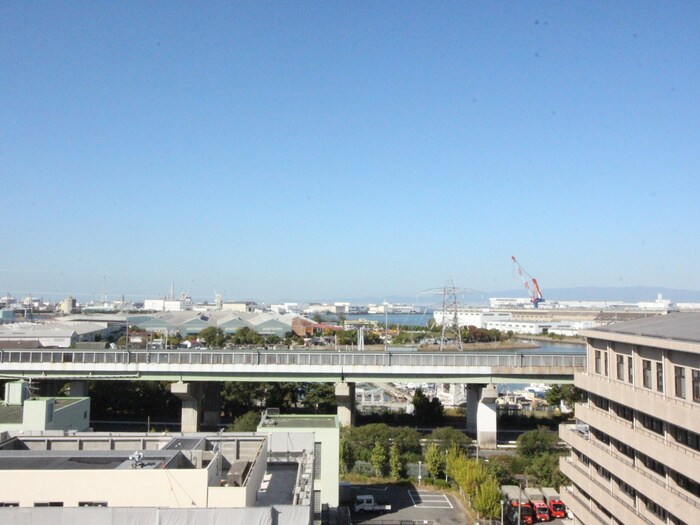 室内からの展望 ﾌｨｵﾚ･ﾚｼﾞﾃﾞﾝｽ出島海岸通