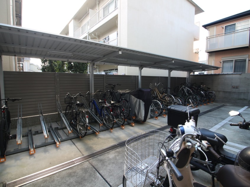 駐輪場 サンクラッソ伊丹