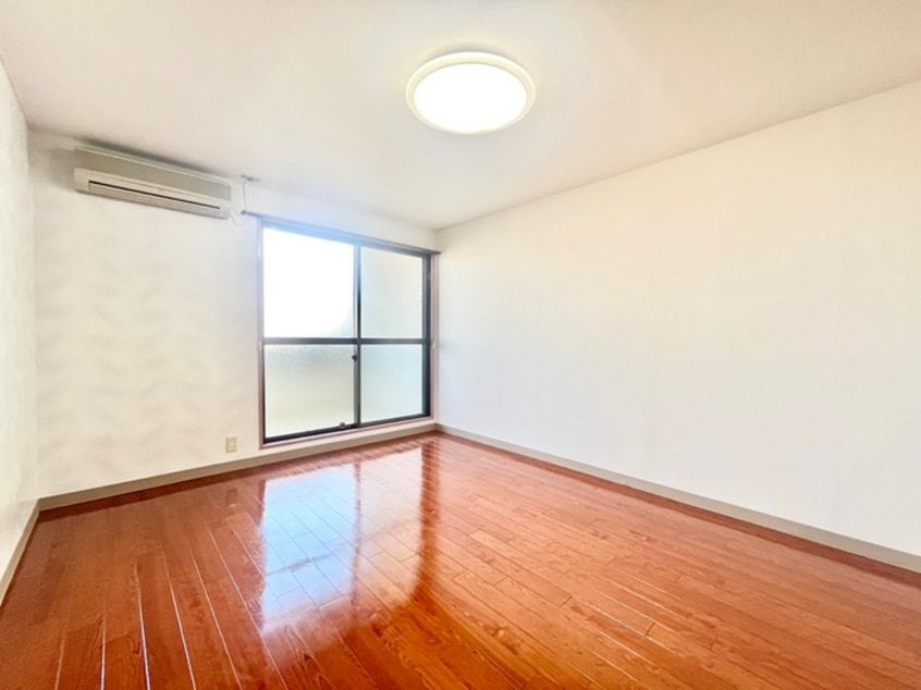 居室 サ－ティフル新二条