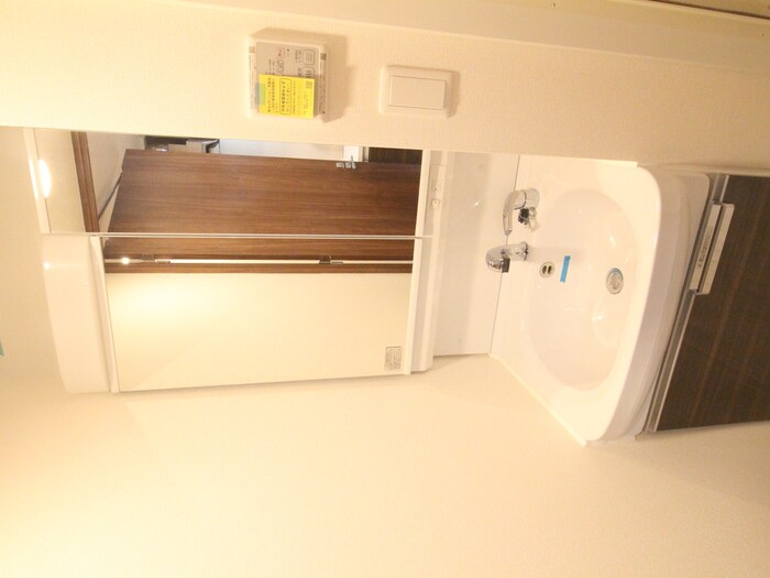 洗面 ﾗﾗﾌﾟﾚｲｽｻﾞ･神戸ｼﾙﾌ(201)