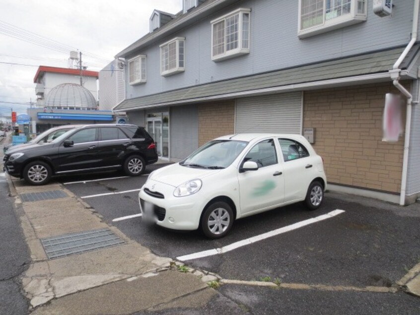 駐車場 中沢壱番館