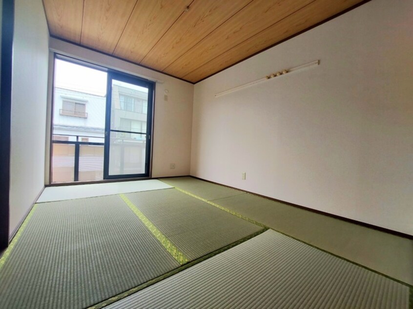 居室 ソレアード森南
