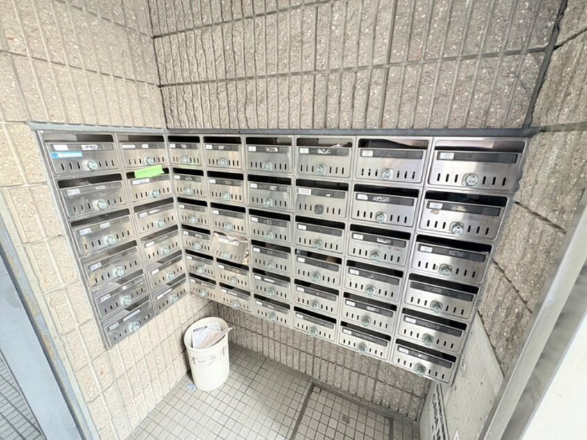 建物設備 カ－サミガタ