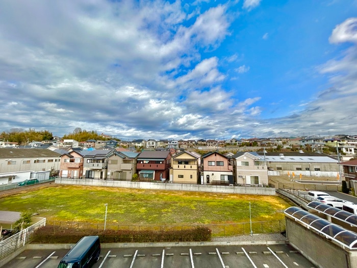 室内からの展望 カ－サミガタ