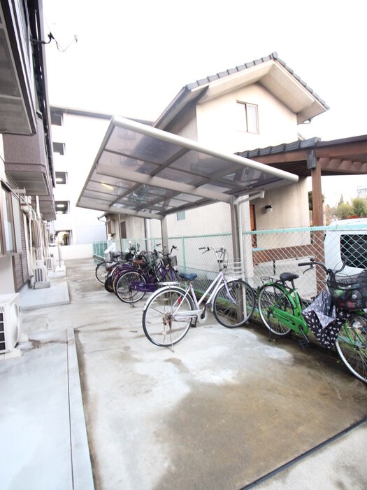 駐輪場 ペグススクエア千石