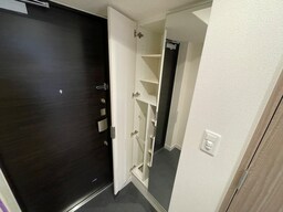 靴箱