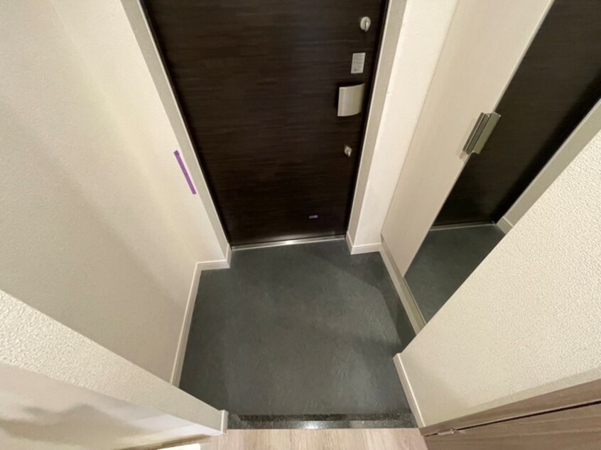 玄関 ﾌﾟﾚｻﾝｽ大国町ｱﾄﾞﾛｯｿ(1104)