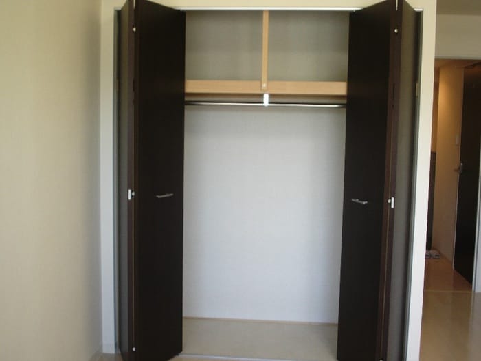 収納 シオン中山