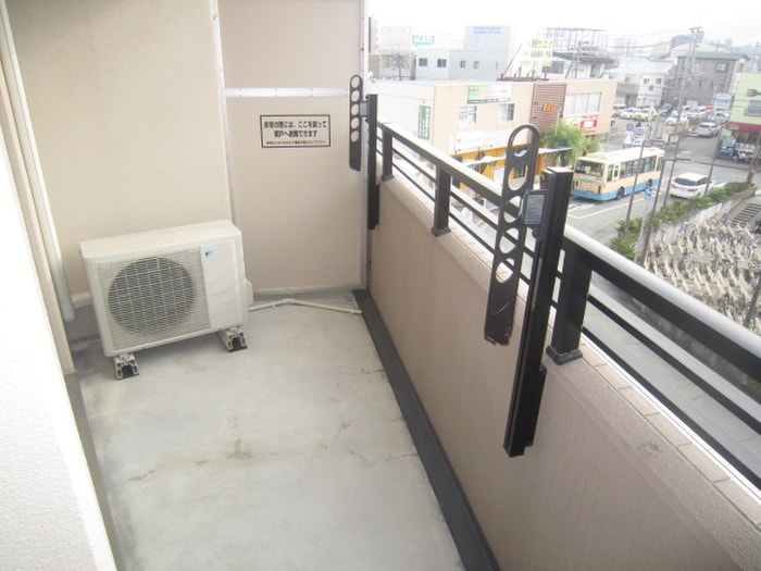 ベランダ・バルコニー シオン中山