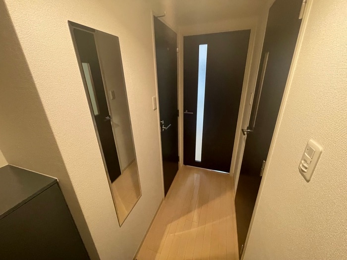 廊下 シオン中山