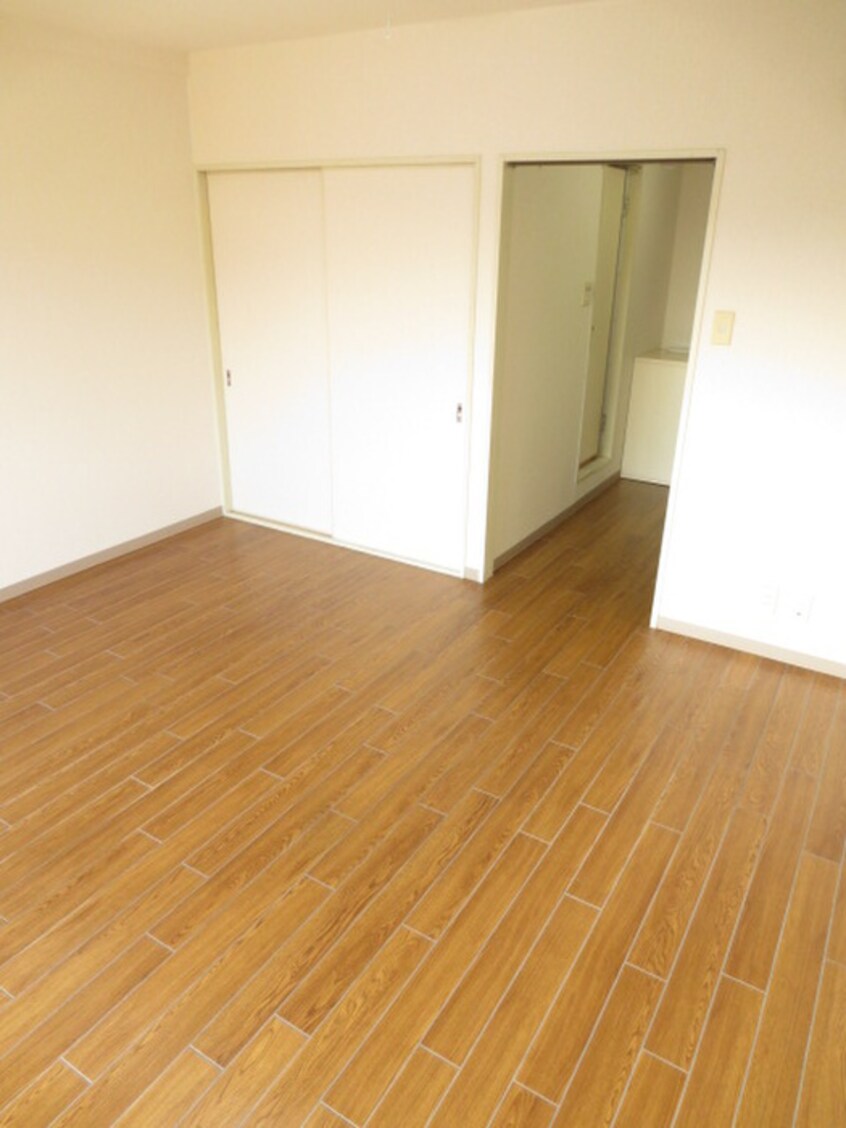 居室 山本マンション