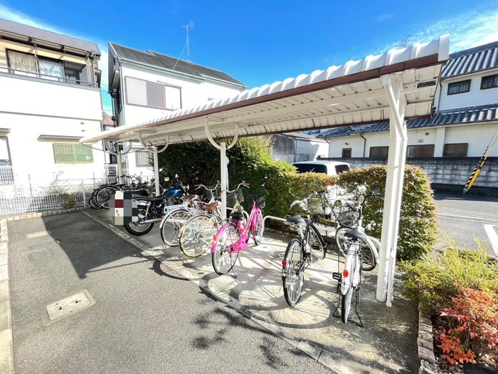 駐輪場 ピエデルモンテ