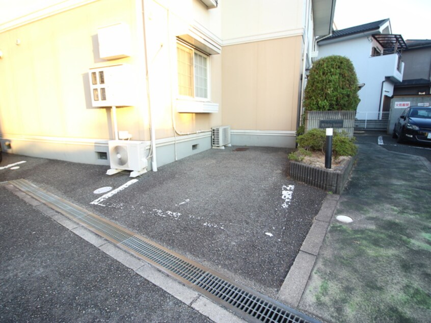 駐車場 ミーツ・ハオス