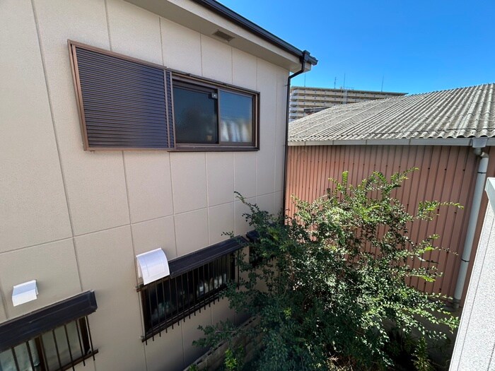 室内からの展望 BRVEGHEL（ﾌﾞﾘｭｰｹﾞﾙ）