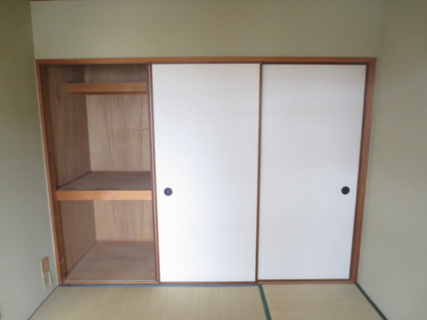 収納 サンパレス甲子園
