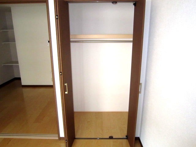 収納 フジパレスヒサホ