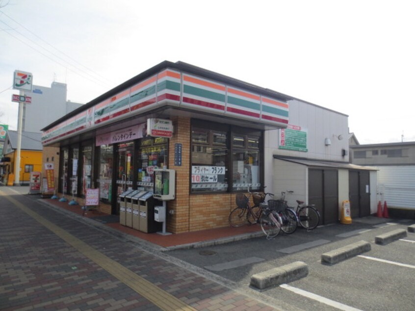 セブンイレブン(コンビニ)まで167m モアナコ－ト