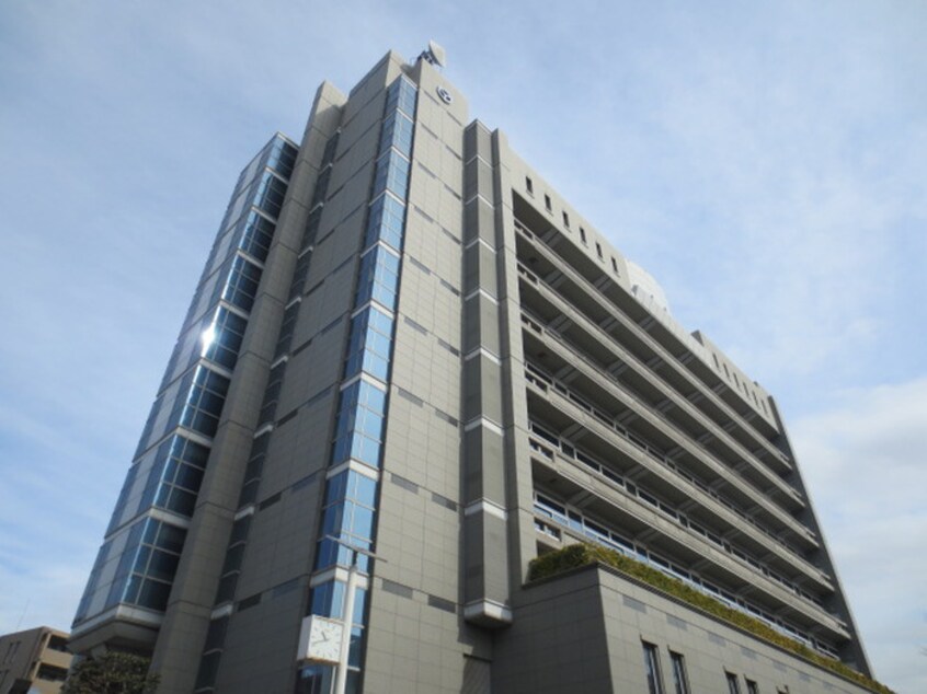 八尾市役所(役所)まで315m モアナコ－ト