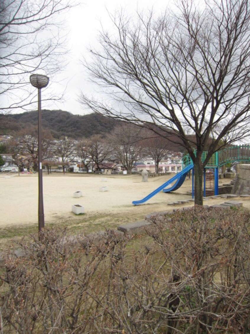 東石切公園(公園)まで300m イ－ストヒル石切