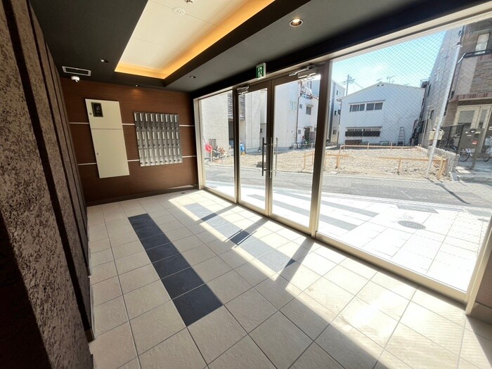 エントランス部分 ソリティア桃谷