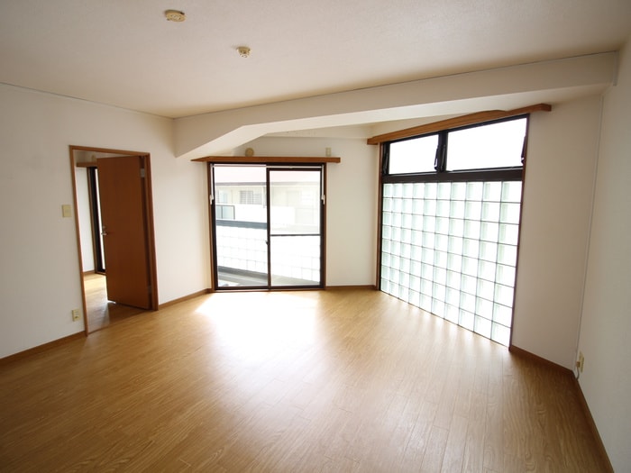 居室 ラ・ミ－ユ甲東園