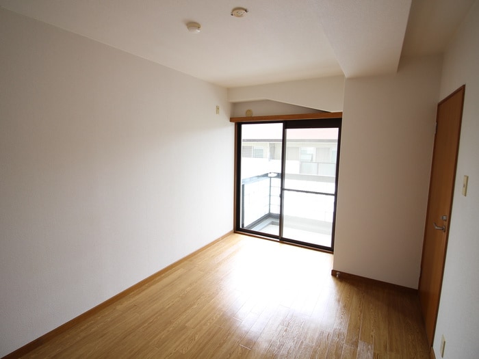 居室 ラ・ミ－ユ甲東園